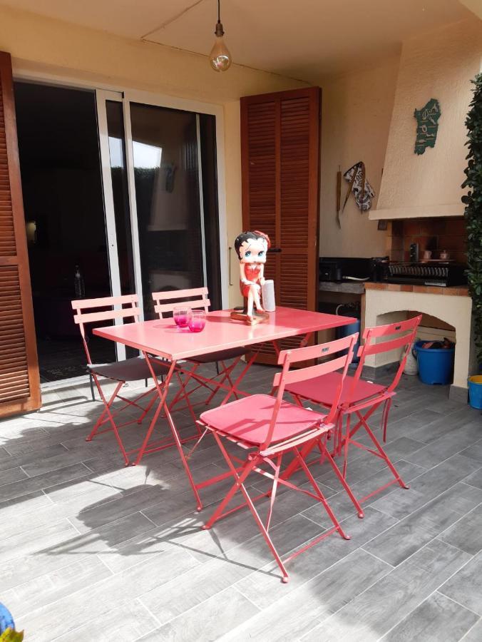 AGAY le pti bonheur 60m2 rez de jardin, en bord de mer Saint-Raphaël Extérieur photo